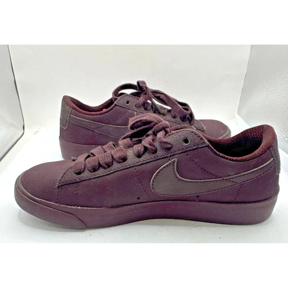 Nike Boys Girls  AA3987 600 Canvas Rare Triple Purple Burgundy Reflectors 5.5